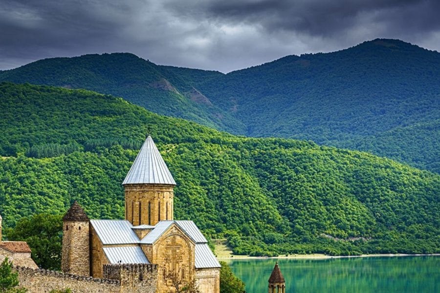 Explore Georgia’s vibrant culture, stunning landscapes, and thrilling adventures